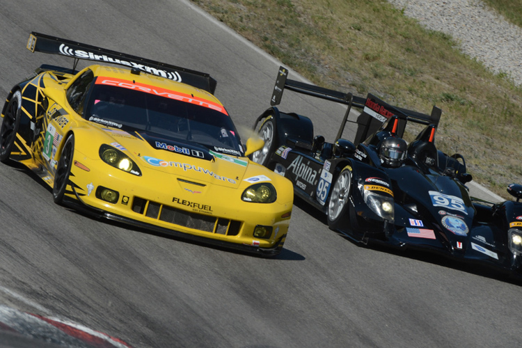 Jan Magnussen holt Mosport Pole für Corvette