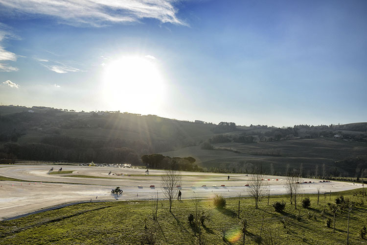 Die Ranch von Valentino Rossi außerhalb seines Heimatortes Tavullia