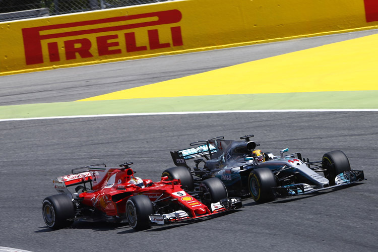 Sebastian Vettel und Lewis Hamilton lieferten sich im Spanien-GP ein spannendes Duell