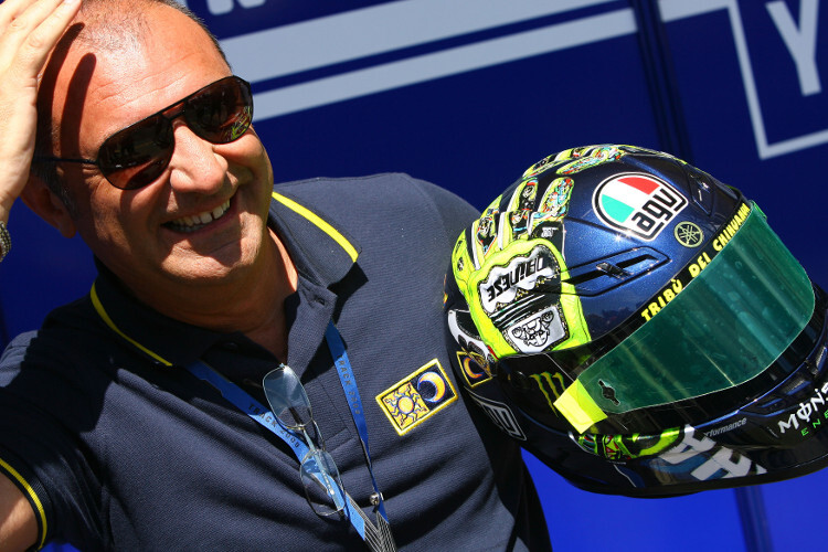 Aldo Drudi 2009 mit seinem Helm für Valentino Rossi