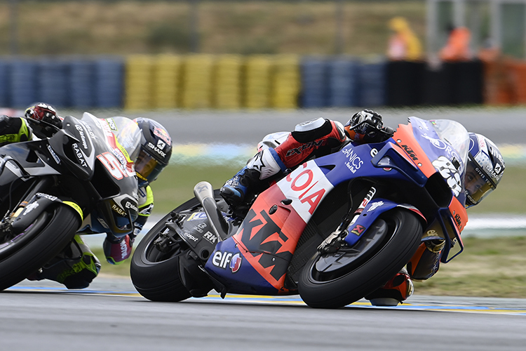 Miguel Oliveira vor Johann Zarco