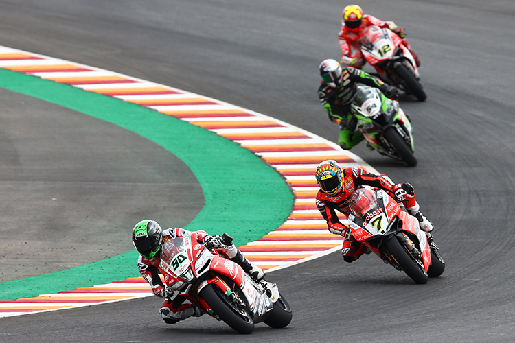 Eugene Laverty vor Chaz Davies, Toprak Razgatlioglu und Javier Fores