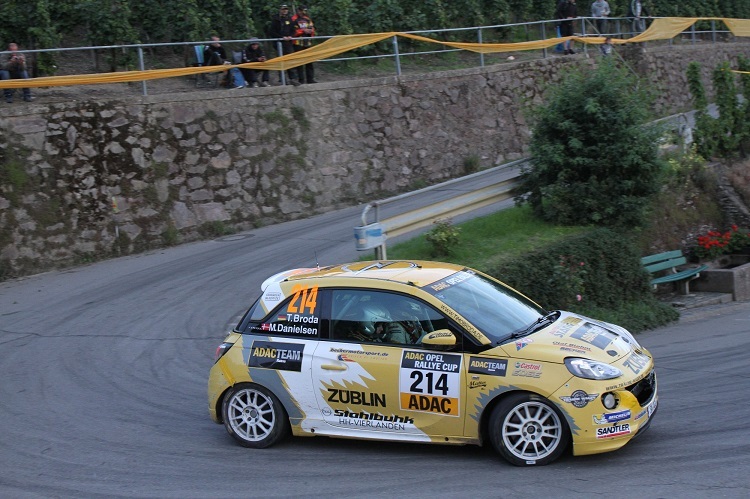 Timo Broda im Opel Adam