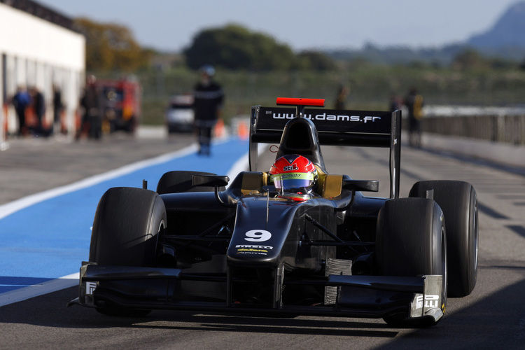 Romain Grosjean furh die ersten Meter im neuen GP2/11