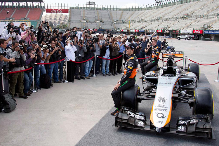Force India hat die Farben des 2015er Autos mit viel Tamtam präsentiert