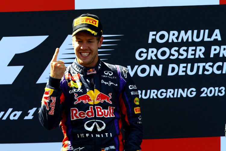 Der Vettel-Finger wird zum 30. Mal in der Formel 1 gezeigt, und zum ersten Mal auf deutschem Boden