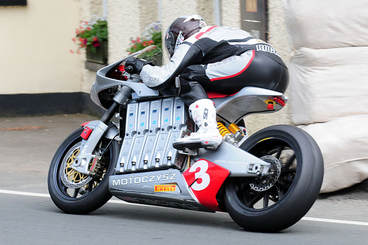 Auch mit einem Elektromotorrad lässt sich flott fahren