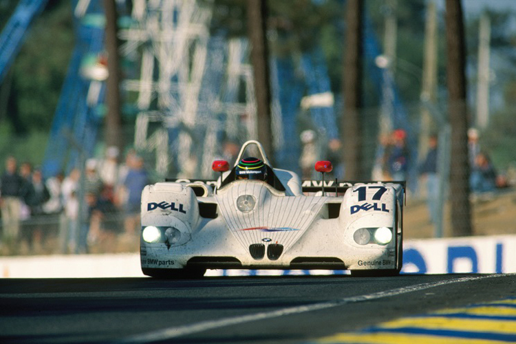 Vor dem Start der Formel 1 wird Gerhard Berger den BMW V12 LMR um den Kurs steuern, das Siegerauto der 24 Stunden von Le Mans 1999