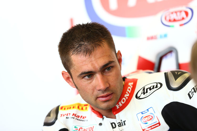 Leon Haslam braucht starke Ergebnisse, um sich einen Platz in der Superbike-WM 2015 zu sichern