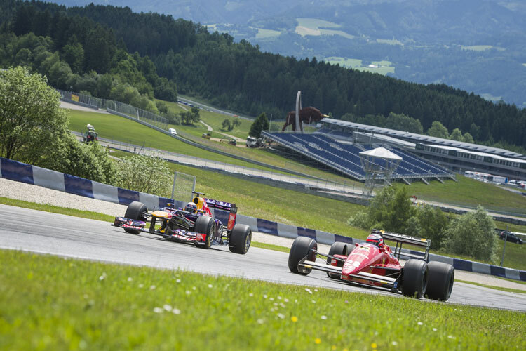 Sebastian Vettel und Gerhard Berger beim Autotausch