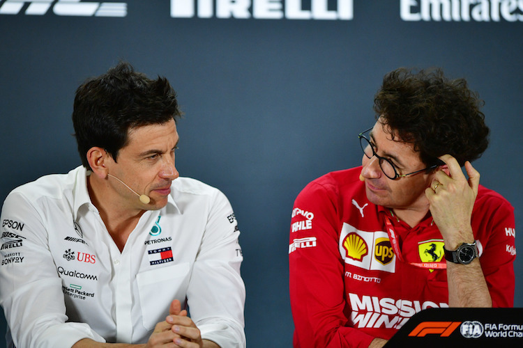 Mercedes-Motorsportdirektor Toto Wolff und Ferrari-Teamchef Mattia Binotto