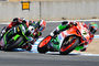 Chaz Davies vor Jonathan Rea