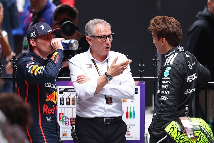 Max Verstappen, Stefano Domenicali, George Russell