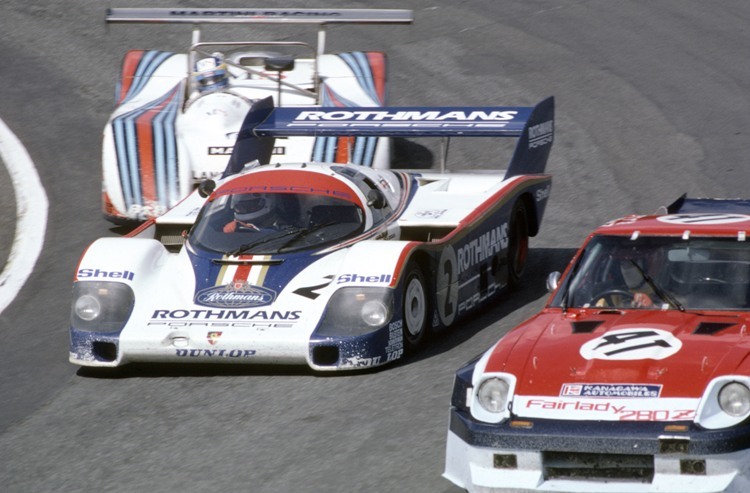 Normales Bild 1982: Porsche vor Lancia, hier in Fuji