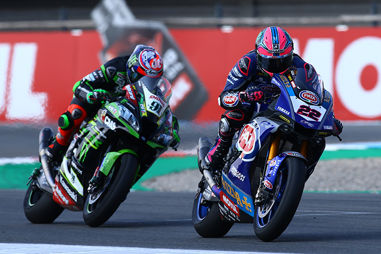 Ein Sinnbild: Alex Lowes liegt vor Leon Haslam