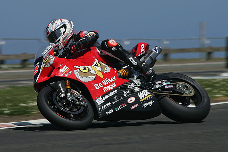 Glenn Irwin auf der Werks-Ducati-Panigale aus der BSB
