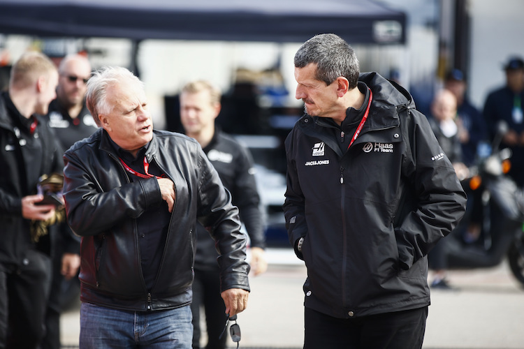 Haas-Teambesitzer Gene Haasa mit Teamchef Günther Steiner