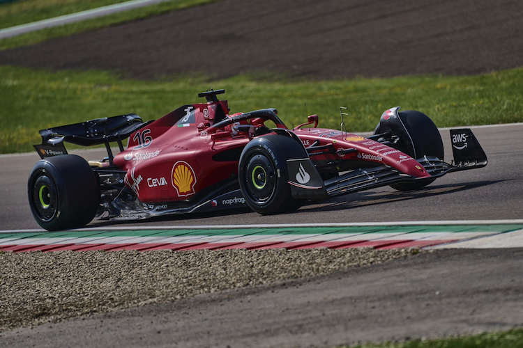 Charles Leclerc beim Reifentest in Imola