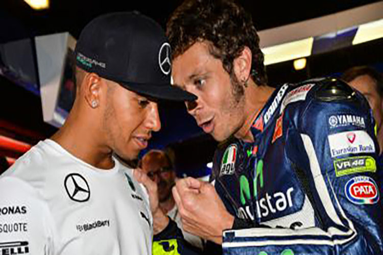 Faszination MotoGP: Lewis Hamilton mit MotoGP-Star Valentino Rossi