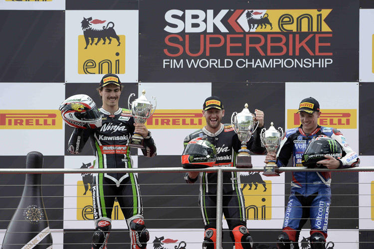 Donington Park, Lauf 1: Loris Baz, Tom Sykes und Alex Lowes (v.l.)