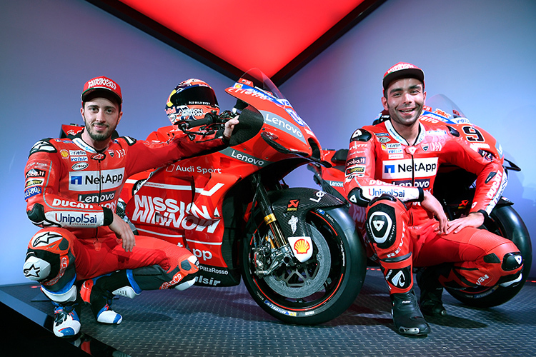 Das Ducati-Werksteam mit Dovizioso und Petrucci: Audi Sport ist als Sponsor zu sehen