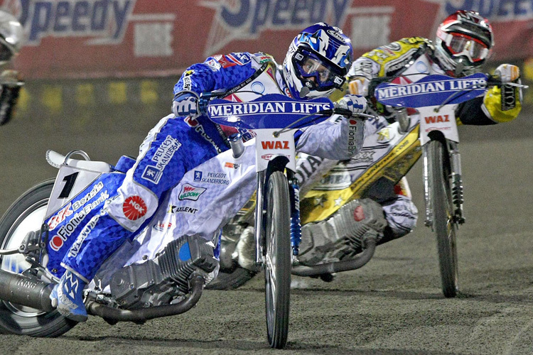 Nicki Pedersen ist wieder in Action.