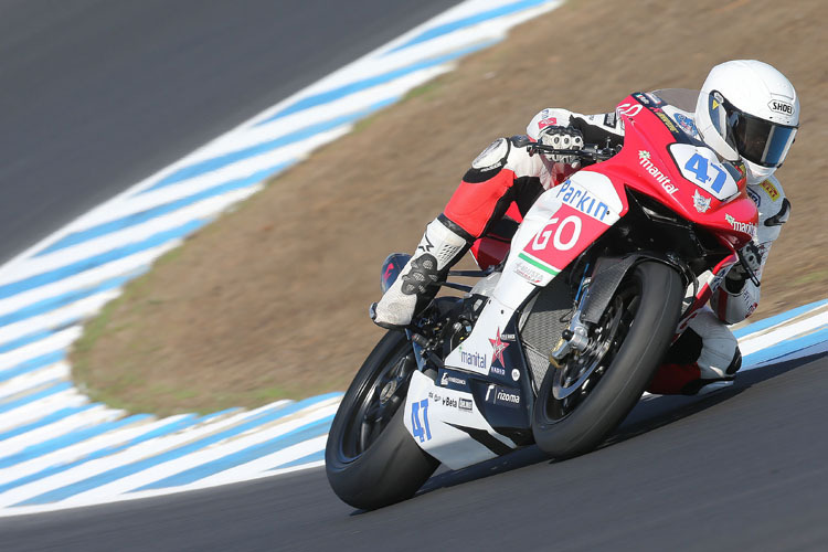 Roberto Rolfo und die MV Agusta F3 auf Phillip Island