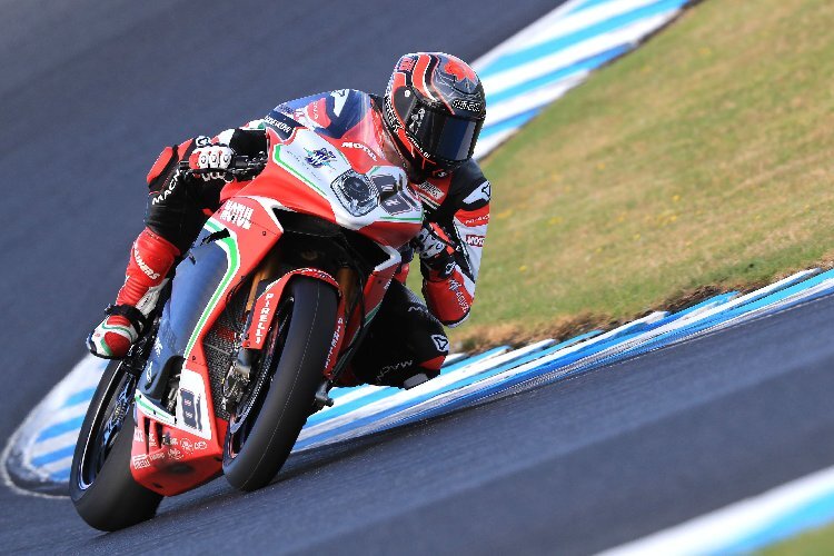 Jordi Torres mit der MV Agusta F4 auf Phillip Island