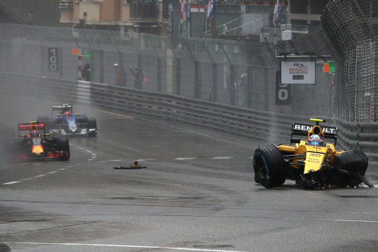 Jolyon Palmer: «Ich habe dem Team auch angeboten, die Schraubenschlüssel in die Hand zu nehmen und beim Aufbau des neuen Autos mitzuhelfen»