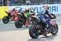 Alex Lowes (vorne) steht zumindest in der Startaufstellung in einer Reihe mit Bautista und Rea