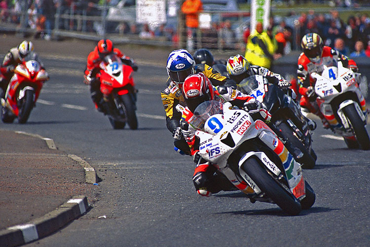 Spannende Rennen sind beim NW200 an der Tagesordnung.