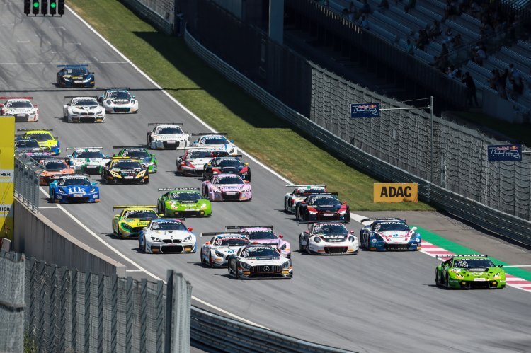 Das ADAC GT Masters bietet in dieser Saison wieder richtig volle Startfelder