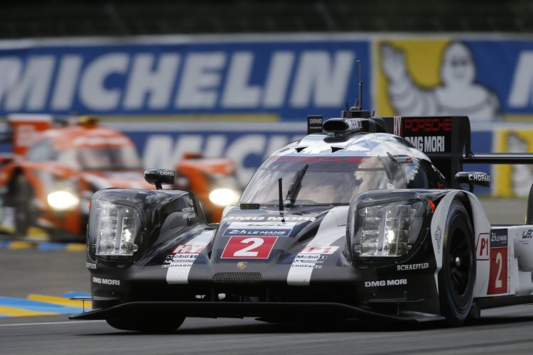 Der Porsche 919 Hybrid von Romain Dumas, Neel Jani und Marc Lieb hat bislang die Pole-Position inne