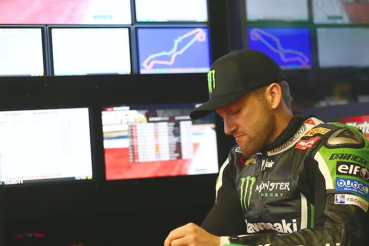 Tom Sykes kann im Moment nicht mit seinem Teamkollegen Jonathan Rea mithalten