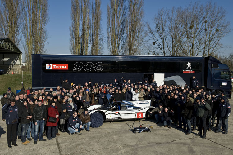 Gruppenfoto zum Abschied: Adieu Peugeot 908