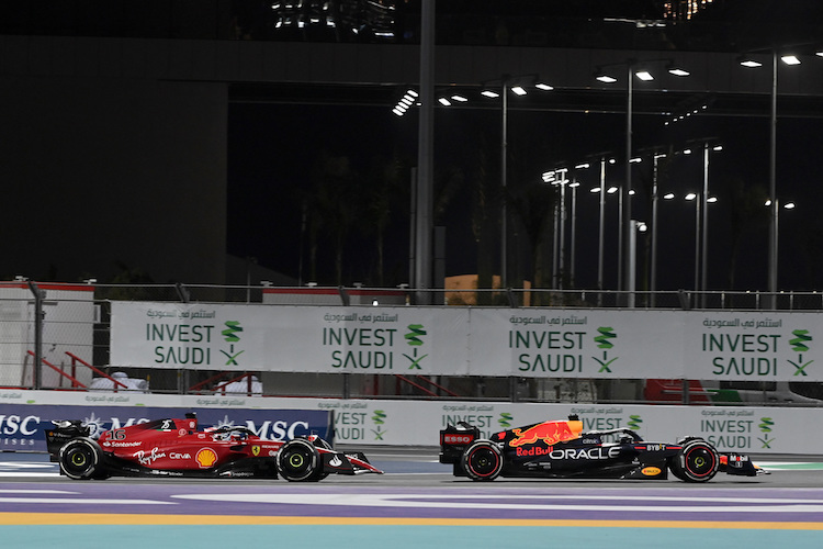 Max Verstappen gegen Charles Leclerc