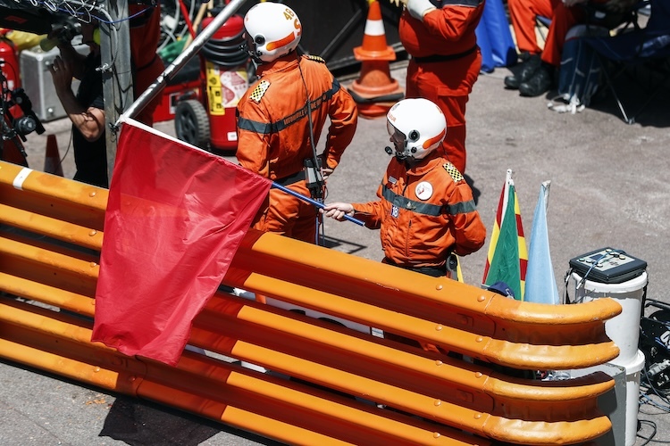 Rote Flagge in Monaco