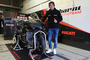 Sandro Cortese in der Box von Barni Ducati