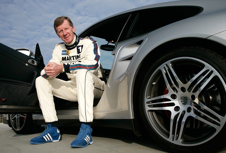 Walter Röhrl wartet auf seinen Beifahrer