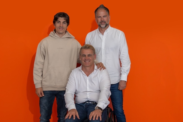 Der zukünftige KTM-Werksfahrer Maverick Vinales zu Besuch bei Pit Beirer und Jens Hainbach