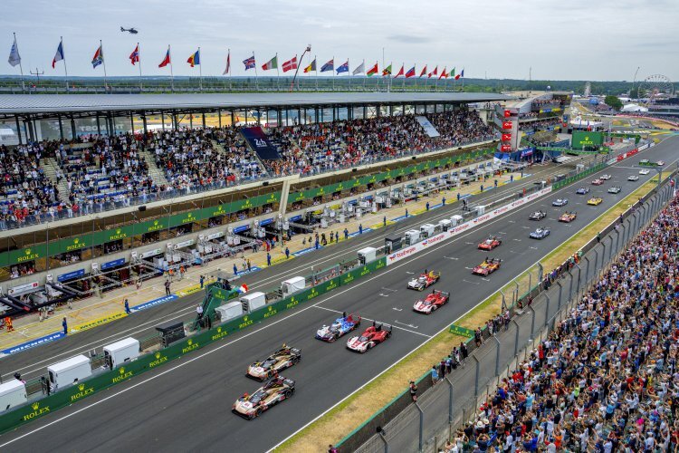 Immer ein Spektakel: Der Rennstart zu den 24h Le Mans