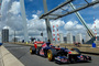 Max Verstappen auf der Erasmus-Brücke von Rotterdam