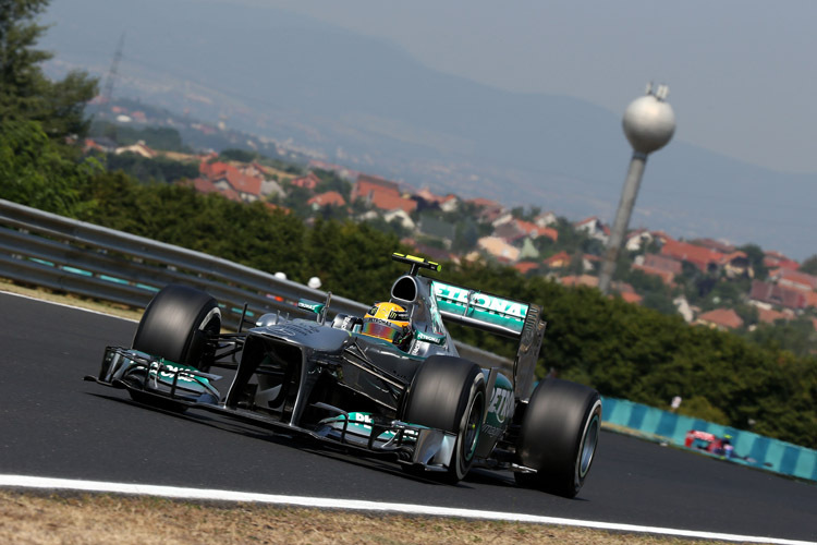 Lewis Hamilton triumphierte in der Hitze von Ungarn - zum ersten Mal im Silberpfeil