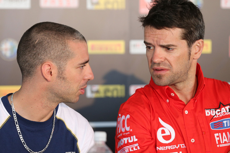 2013 waren Marco Melandri (li.) und Carlos Checa noch Gegner