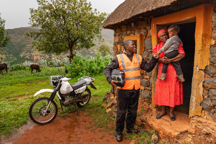 Gesammelt wird für die Arbeit von «Two Wheels for Life» in Afrika