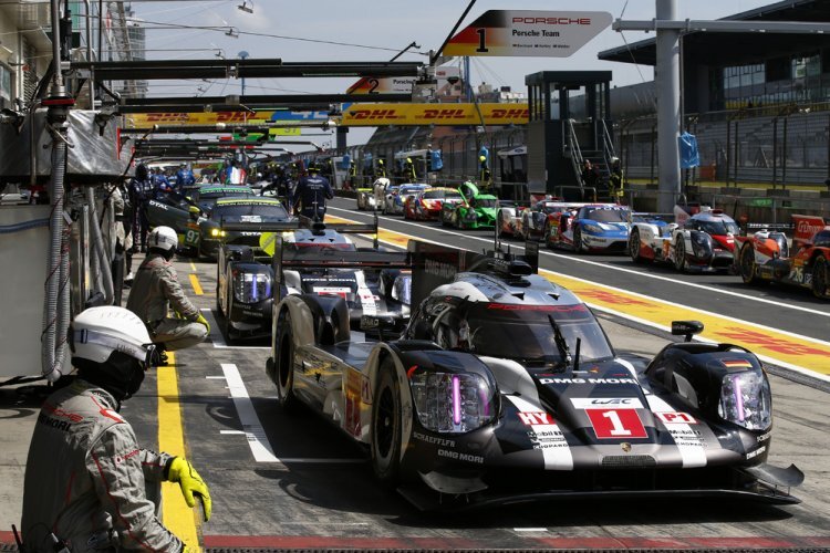 Der Porsche 919 Hybrid von Timo Bernhard, Mark Webber und Brendon Hartley