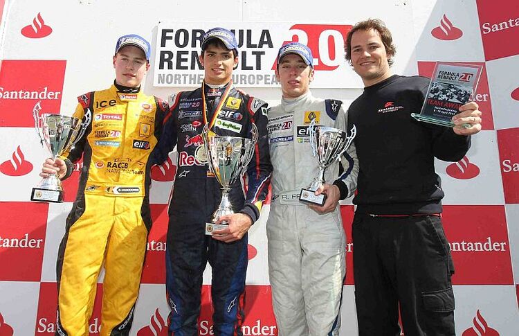 Das Podium nach Rennen 3: Vandoorne, Sainz, Frijns (von links)