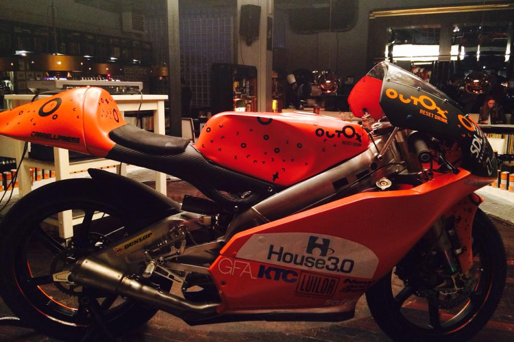 So sieht das Motorrad des Outox-Teams 2015 aus