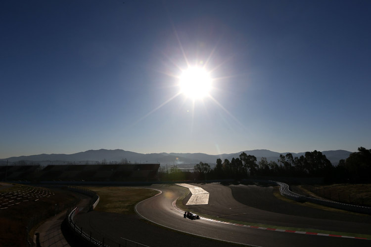 Die Fans können live dabei sein, wenn die GP-Stars mit ihren 2017er-Rennern erstmals auf die Stecke gehen