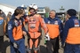 Freude bei KTM über den Laufsieg von Ken de Dycker (Teammanager Claudio de Carli ist 2. v. re.)